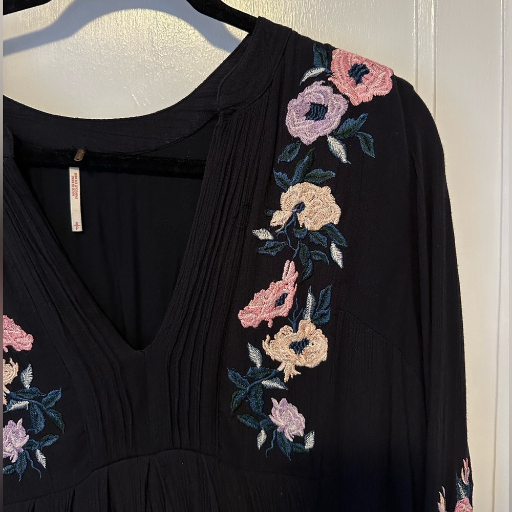 Free people floral tunic 🌸 - Picture 4 of 7